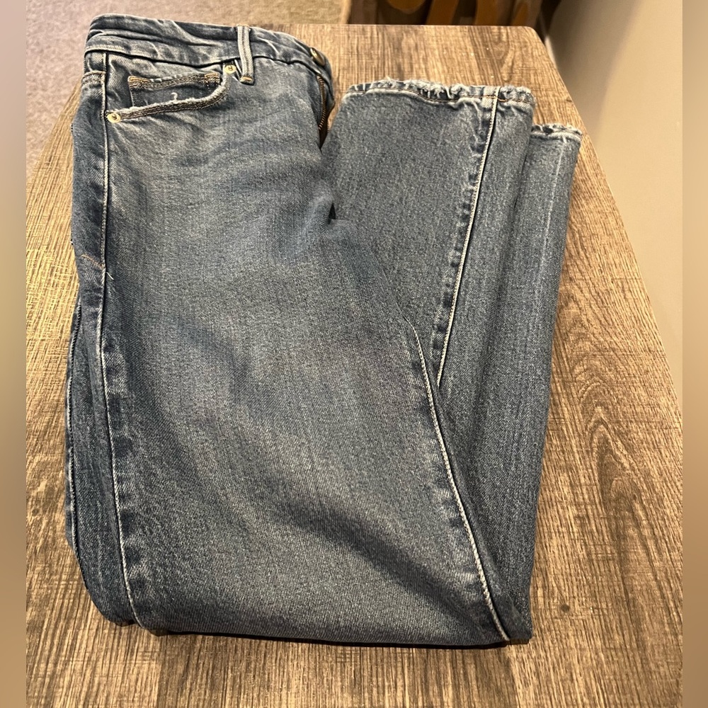 Good American Straight Leg Jeans
